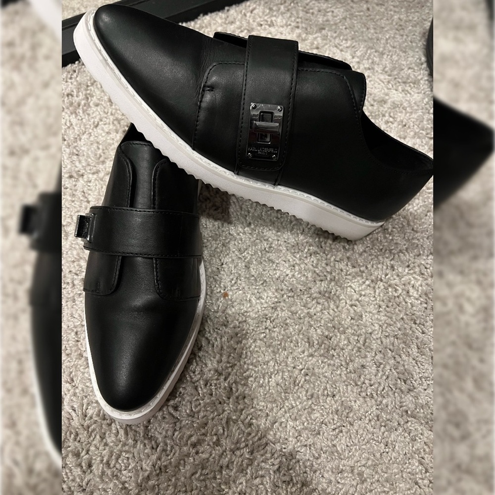 Karl Lagerfeld Pointed Toe Sneakers size 6.5 M | Black